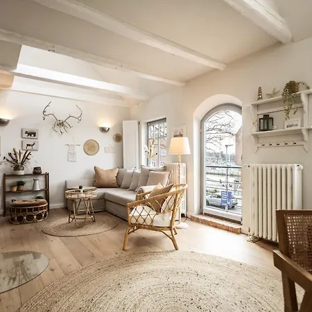 Krabbes Grosse Hafenliebe * Neustadt in Holstein